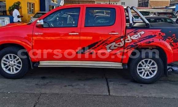 Sayi Na hannu Toyota Hilux Red Mota in Hlotse a Leribe Sayi Na hannu Toyota Hilux Red Mota in Hlotse a Leribe