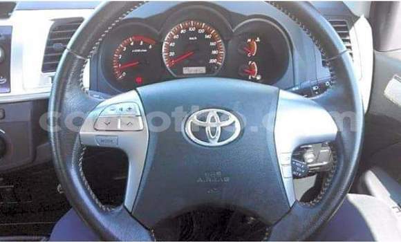 Sayi Na hannu Toyota Hilux Red Mota in Hlotse a Leribe Sayi Na hannu Toyota Hilux Red Mota in Hlotse a Leribe