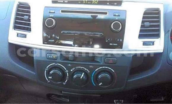 Sayi Na hannu Toyota Hilux Red Mota in Hlotse a Leribe Sayi Na hannu Toyota Hilux Red Mota in Hlotse a Leribe