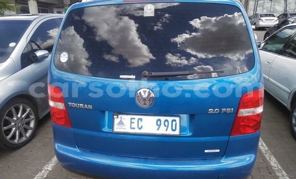 Buy Used Volkswagen Touran Blue Car in Maseru in Maseru Buy Used Volkswagen Touran Blue Car in Maseru in Maseru