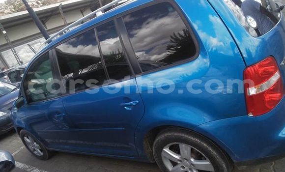 Buy Used Volkswagen Touran Blue Car in Maseru in Maseru Buy Used Volkswagen Touran Blue Car in Maseru in Maseru