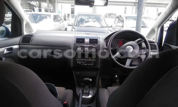 Buy Used Volkswagen Touran Blue Car in Maseru in Maseru Buy Used Volkswagen Touran Blue Car in Maseru in Maseru