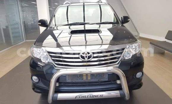Acheter Occasion Voiture Toyota Fortuner Noir à Hlotse, Leribe Acheter Occasion Voiture Toyota Fortuner Noir à Hlotse, Leribe