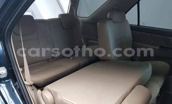 Acheter Occasion Voiture Toyota Fortuner Noir à Hlotse, Leribe Acheter Occasion Voiture Toyota Fortuner Noir à Hlotse, Leribe