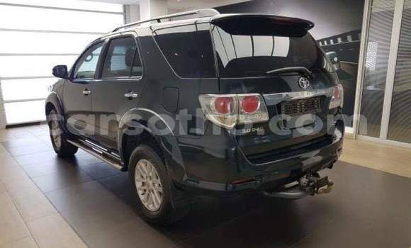 Acheter Occasion Voiture Toyota Fortuner Noir à Hlotse, Leribe Acheter Occasion Voiture Toyota Fortuner Noir à Hlotse, Leribe
