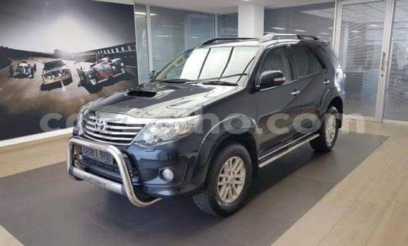 Acheter Occasion Voiture Toyota Fortuner Noir à Hlotse, Leribe Acheter Occasion Voiture Toyota Fortuner Noir à Hlotse, Leribe