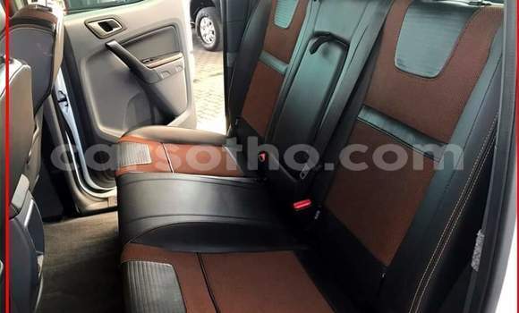 Sayi Na hannu Ford Ranger White Mota in Hlotse a Leribe Sayi Na hannu Ford Ranger White Mota in Hlotse a Leribe