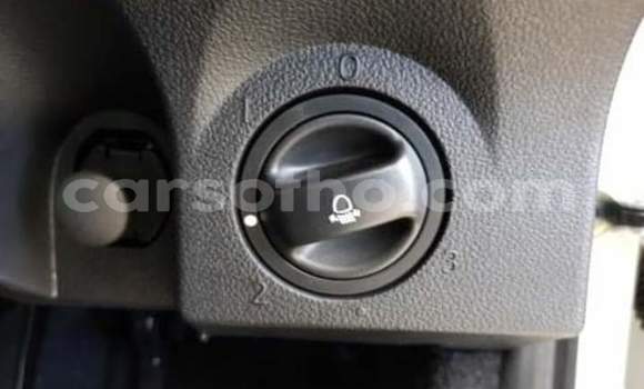 Sayi Na hannu Toyota Etios White Mota in Mafeteng a Mafeteng Sayi Na hannu Toyota Etios White Mota in Mafeteng a Mafeteng