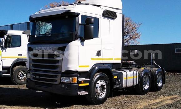Buy Used Scania R420 White Truck in Butha–Buthe in Thaba-Tseka Buy Used Scania R420 White Truck in Butha–Buthe in Thaba-Tseka