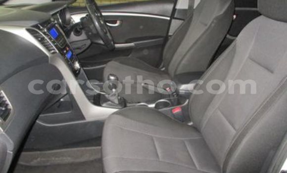 Buy Used Hyundai i30 White Car in Maseru in Maseru Buy Used Hyundai i30 White Car in Maseru in Maseru