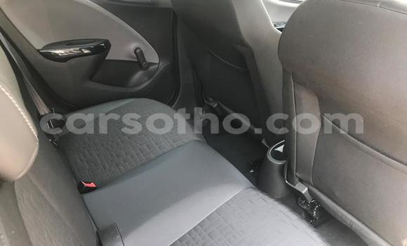 Sayi Na hannu Opel Corsa White Mota in Roma a Maseru Sayi Na hannu Opel Corsa White Mota in Roma a Maseru