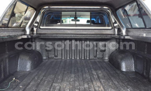 Sayi Na hannu Toyota Hilux White Mota in Maseru a Maseru Sayi Na hannu Toyota Hilux White Mota in Maseru a Maseru