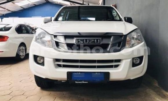 Acheter Occasion Voiture Isuzu KB Blanc à Maseru, Maseru Acheter Occasion Voiture Isuzu KB Blanc à Maseru, Maseru