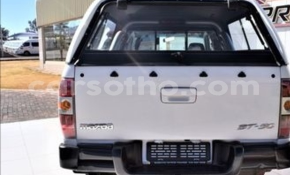 Acheter Occasion Voiture Mazda BT-50 Blanc à Maseru, Maseru Acheter Occasion Voiture Mazda BT-50 Blanc à Maseru, Maseru