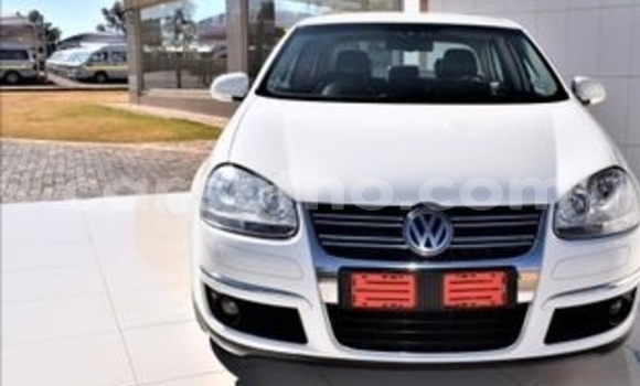 اشتري مستعمل Volkswagen Jetta White سيارة في Maseru في Maseru اشتري مستعمل Volkswagen Jetta White سيارة في Maseru في Maseru