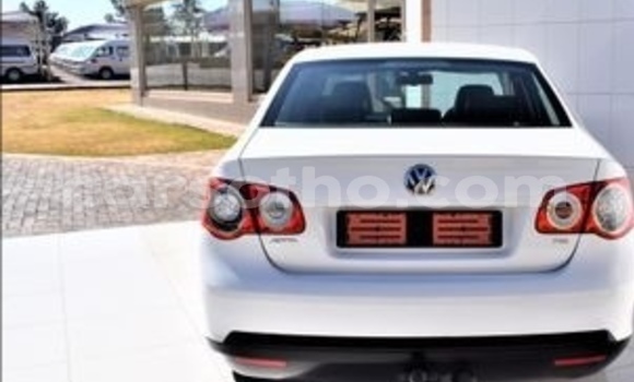 اشتري مستعمل Volkswagen Jetta White سيارة في Maseru في Maseru اشتري مستعمل Volkswagen Jetta White سيارة في Maseru في Maseru