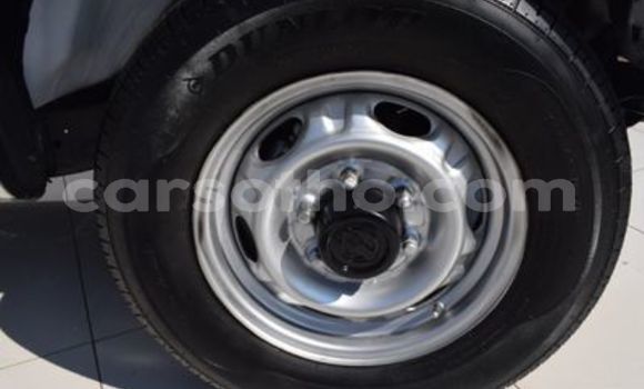 Sayi Na hannu Nissan NP 300 White Mota in Maseru a Maseru Sayi Na hannu Nissan NP 300 White Mota in Maseru a Maseru