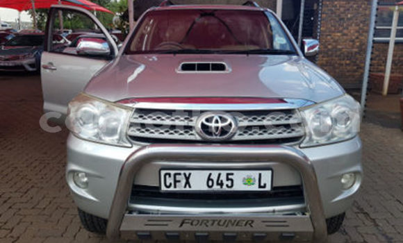 Acheter Occasion Voiture Toyota Fortuner Autre à Maseru, Maseru Acheter Occasion Voiture Toyota Fortuner Autre à Maseru, Maseru