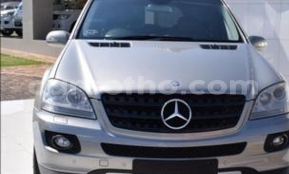اشتري مستعمل Mercedes-Benz C–Class Silver سيارة في Maseru في Maseru اشتري مستعمل Mercedes-Benz C–Class Silver سيارة في Maseru في Maseru