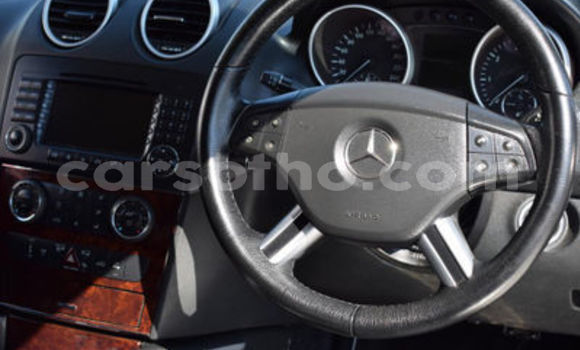 اشتري مستعمل Mercedes-Benz C–Class Silver سيارة في Maseru في Maseru اشتري مستعمل Mercedes-Benz C–Class Silver سيارة في Maseru في Maseru