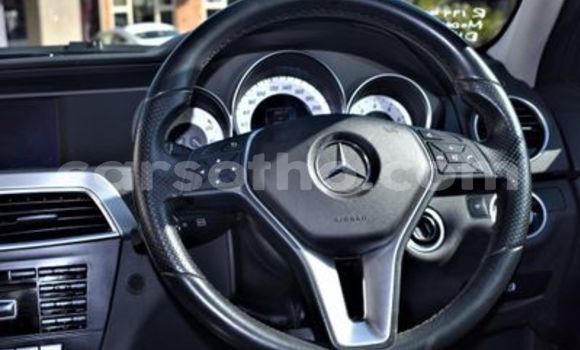 Sayi Na hannu Mercedes-Benz C–Class Silver Mota in Maseru a Maseru Sayi Na hannu Mercedes-Benz C–Class Silver Mota in Maseru a Maseru