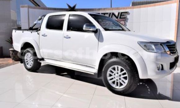 Buy Used Toyota Hilux White Car in Maseru in Maseru Buy Used Toyota Hilux White Car in Maseru in Maseru