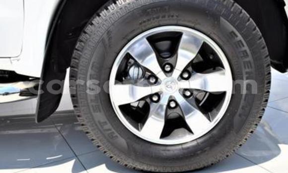 Acheter Occasion Voiture Toyota Hilux Blanc à Maseru, Maseru Acheter Occasion Voiture Toyota Hilux Blanc à Maseru, Maseru