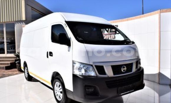Acheter Occasion Voiture Nissan NV350 Caravan Blanc à Maseru, Maseru Acheter Occasion Voiture Nissan NV350 Caravan Blanc à Maseru, Maseru