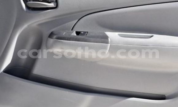 Acheter Occasion Voiture Nissan NV350 Caravan Blanc à Maseru, Maseru Acheter Occasion Voiture Nissan NV350 Caravan Blanc à Maseru, Maseru