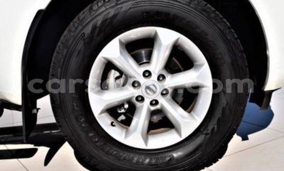Sayi Na hannu Nissan Navara White Mota in Maseru a Maseru Sayi Na hannu Nissan Navara White Mota in Maseru a Maseru