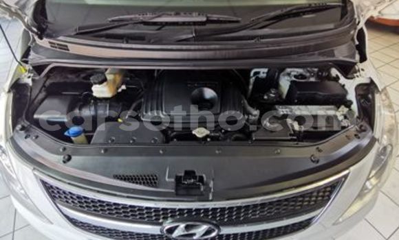 Acheter Occasion Voiture Hyundai H1 Blanc à Butha Buthe, Butha-Buthe Acheter Occasion Voiture Hyundai H1 Blanc à Butha Buthe, Butha-Buthe