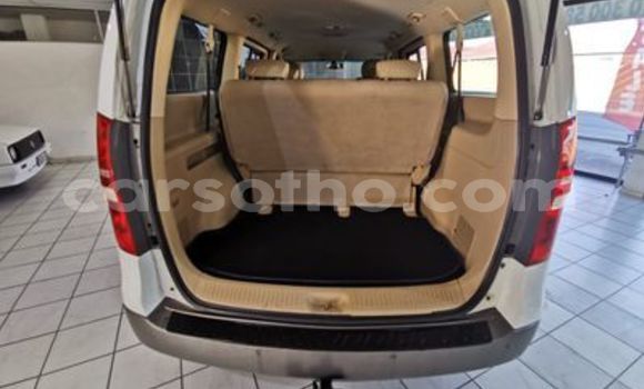 Acheter Occasion Voiture Hyundai H1 Blanc à Butha Buthe, Butha-Buthe Acheter Occasion Voiture Hyundai H1 Blanc à Butha Buthe, Butha-Buthe