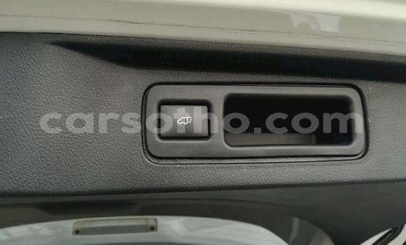 Sayi Na hannu Toyota Fortuner White Mota in Maseru a Maseru Sayi Na hannu Toyota Fortuner White Mota in Maseru a Maseru