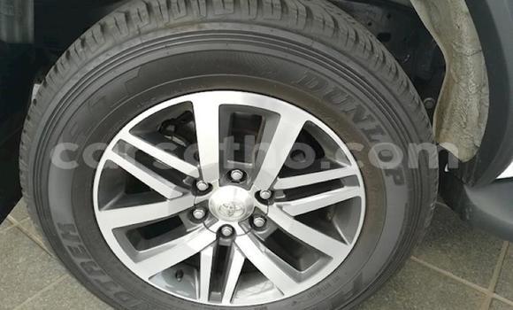 Sayi Na hannu Toyota Fortuner White Mota in Maseru a Maseru Sayi Na hannu Toyota Fortuner White Mota in Maseru a Maseru