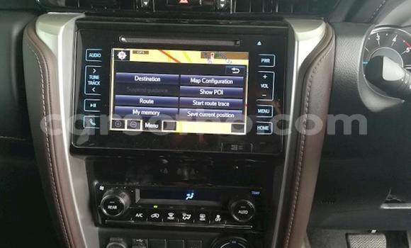 Sayi Na hannu Toyota Fortuner White Mota in Maseru a Maseru Sayi Na hannu Toyota Fortuner White Mota in Maseru a Maseru