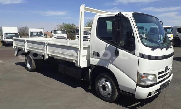 اشتري مستعمل Toyota Dyna White سيارة في Maseru في Maseru اشتري مستعمل Toyota Dyna White سيارة في Maseru في Maseru