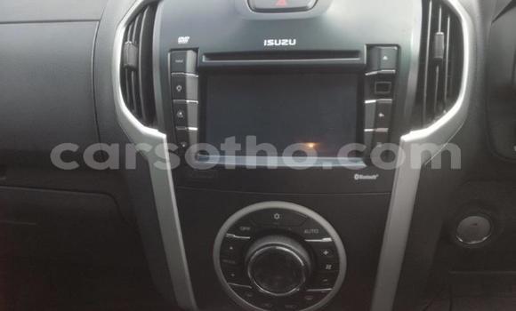 Sayi Na hannu Isuzu KB White Mota in Maseru a Maseru Sayi Na hannu Isuzu KB White Mota in Maseru a Maseru