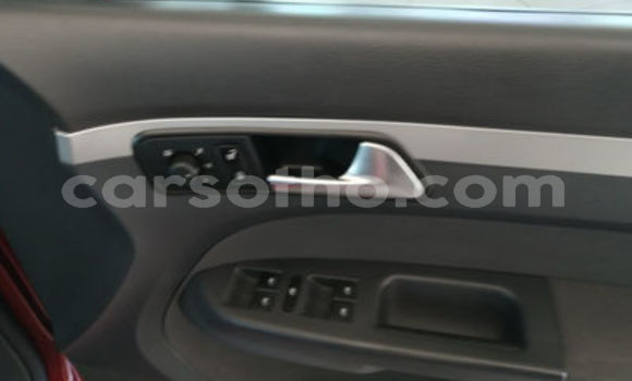 Sayi Na hannu Volkswagen Touran Red Mota in Maseru a Maseru Sayi Na hannu Volkswagen Touran Red Mota in Maseru a Maseru