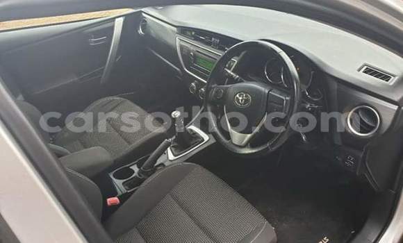 Sayi Na hannu Toyota Auris Silver Mota in Mafeteng a Mafeteng Sayi Na hannu Toyota Auris Silver Mota in Mafeteng a Mafeteng