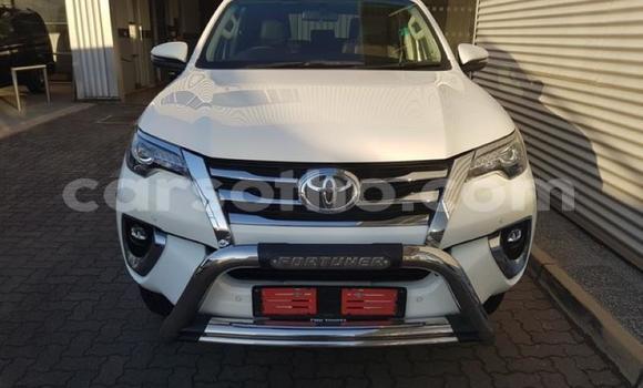Buy Used Toyota Fortuner White Car in Maseru in Maseru Buy Used Toyota Fortuner White Car in Maseru in Maseru
