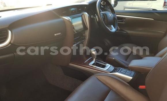 Buy Used Toyota Fortuner White Car in Maseru in Maseru Buy Used Toyota Fortuner White Car in Maseru in Maseru