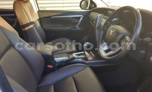 Buy Used Toyota Fortuner White Car in Maseru in Maseru Buy Used Toyota Fortuner White Car in Maseru in Maseru