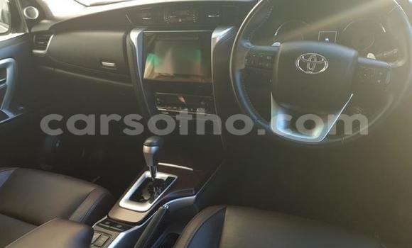 Buy Used Toyota Fortuner White Car in Maseru in Maseru Buy Used Toyota Fortuner White Car in Maseru in Maseru