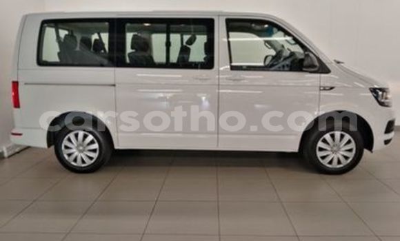 اشتري مستعمل Volkswagen Karmann-Ghia White سيارة في Maseru في Maseru اشتري مستعمل Volkswagen Karmann-Ghia White سيارة في Maseru في Maseru