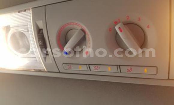 اشتري مستعمل Volkswagen Karmann-Ghia White سيارة في Maseru في Maseru اشتري مستعمل Volkswagen Karmann-Ghia White سيارة في Maseru في Maseru