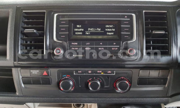 اشتري مستعمل Volkswagen Karmann-Ghia White سيارة في Maseru في Maseru اشتري مستعمل Volkswagen Karmann-Ghia White سيارة في Maseru في Maseru