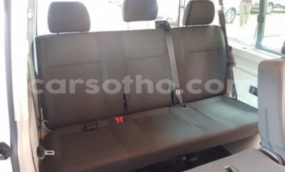 اشتري مستعمل Volkswagen Karmann-Ghia White سيارة في Maseru في Maseru اشتري مستعمل Volkswagen Karmann-Ghia White سيارة في Maseru في Maseru