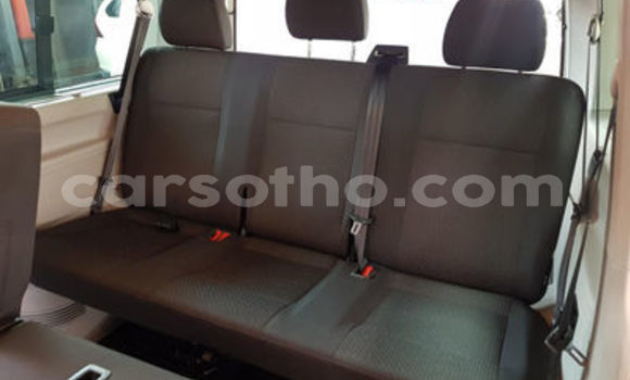 اشتري مستعمل Volkswagen Karmann-Ghia White سيارة في Maseru في Maseru اشتري مستعمل Volkswagen Karmann-Ghia White سيارة في Maseru في Maseru