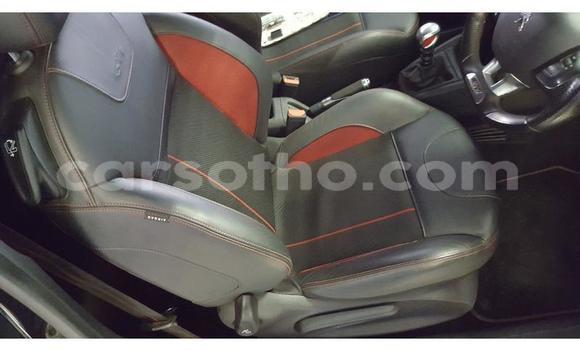 Sayi Na hannu Peugeot 208 GTi Black Mota in Roma a Maseru Sayi Na hannu Peugeot 208 GTi Black Mota in Roma a Maseru