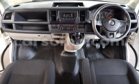 اشتري مستعمل Volkswagen Karmann-Ghia White سيارة في Maseru في Maseru اشتري مستعمل Volkswagen Karmann-Ghia White سيارة في Maseru في Maseru